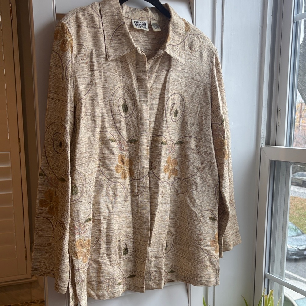Vintage Grandmacore Metalic Floral Embroidered Indian Silk Button-Up